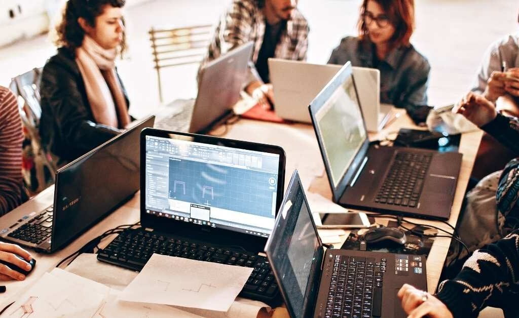 Android & iOS app development services by MrWebApp.